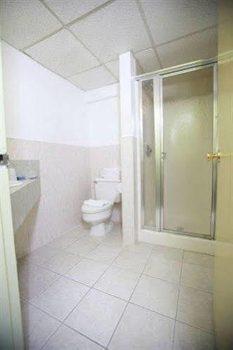 Meadowbrook Motor Lodge Jericho Bagian luar foto
