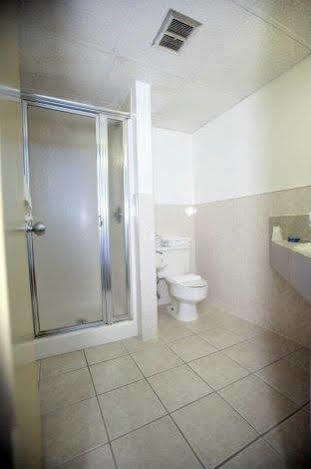 Meadowbrook Motor Lodge Jericho Bagian luar foto